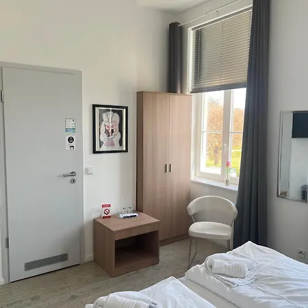 Parkhotel Putbus - Renoviert Seit Februar 2025 Buitenkant foto